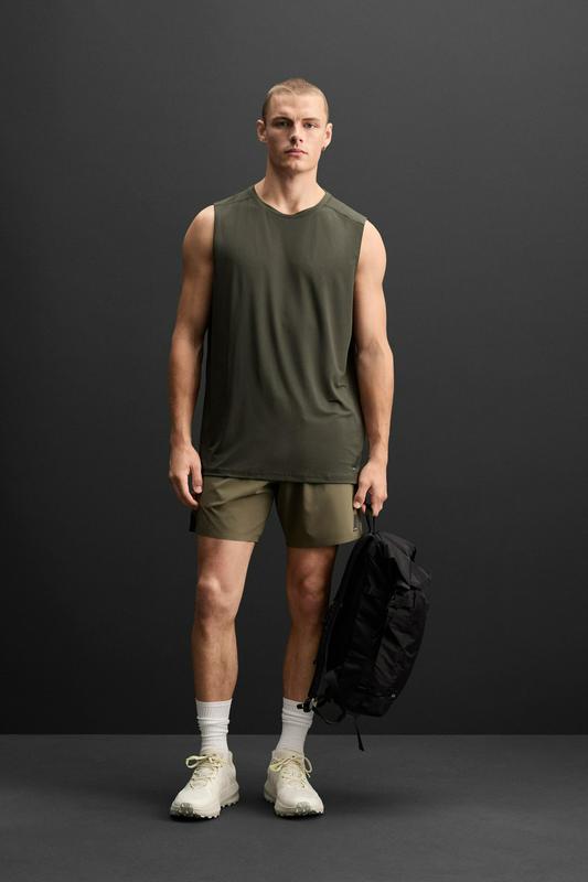 TRAINING TANK TOP