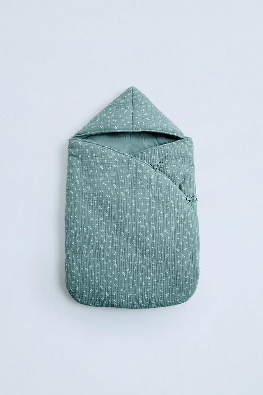 LEAF TEXTURE BABY WRAP